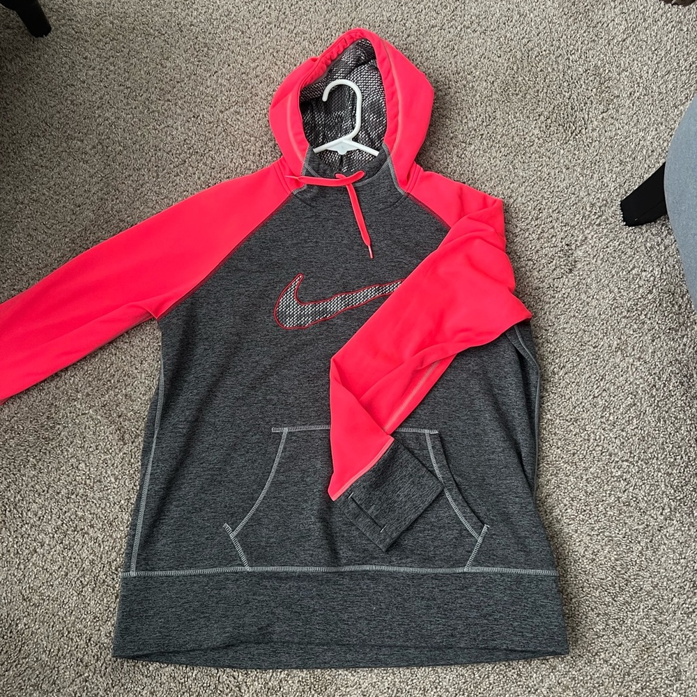 Women’s Nike sweatshirt hoodie